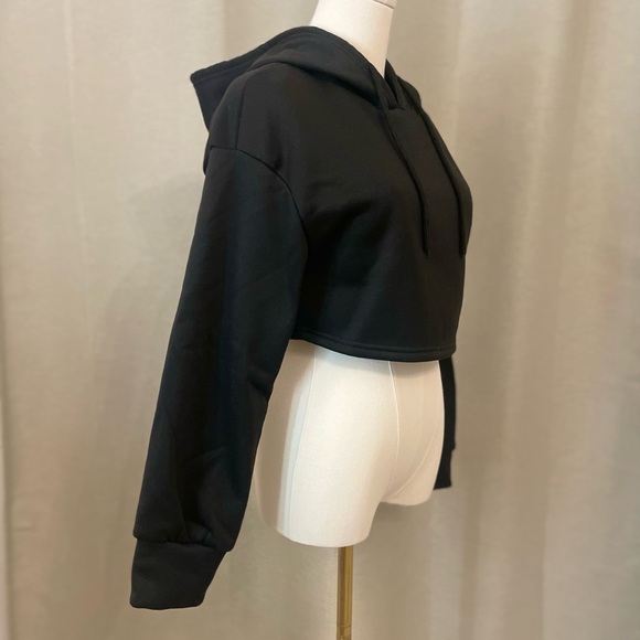 Black Cropped Sweatshirt Hoodie - Picture 3 of 5